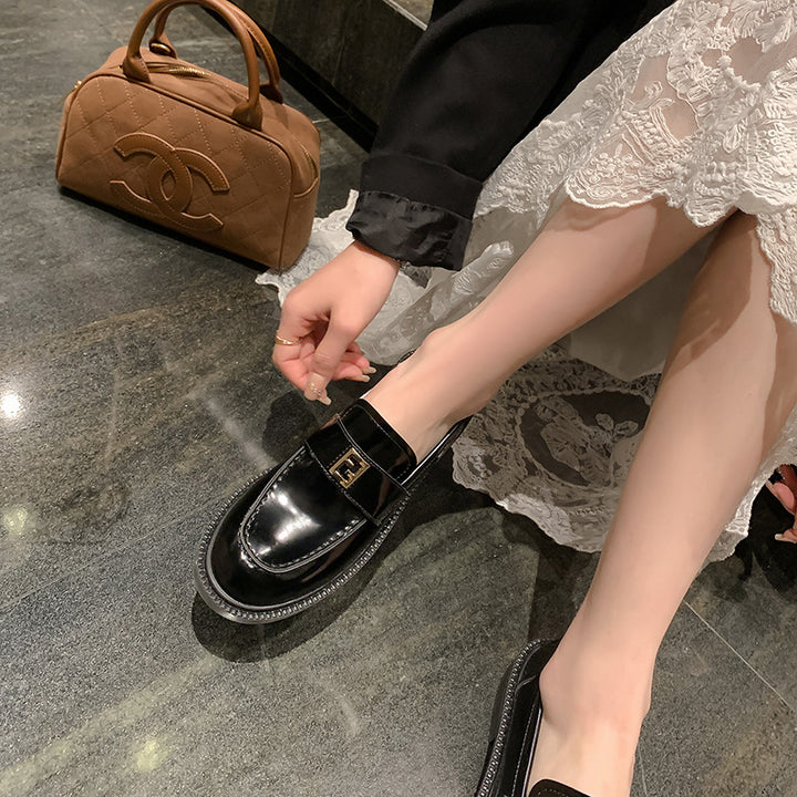 Women's patent loafers in penny design with sculpted block heel Mune Fashion