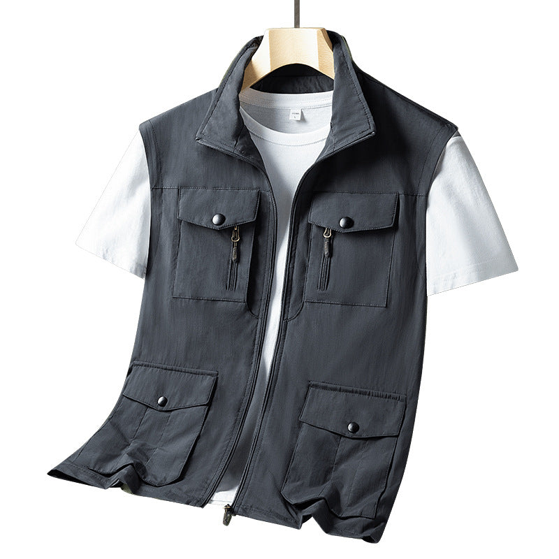 Men's Lightweight Multifunctional Outdoor Vest with Zipper Pockets and Stand Collar Mune Fashion