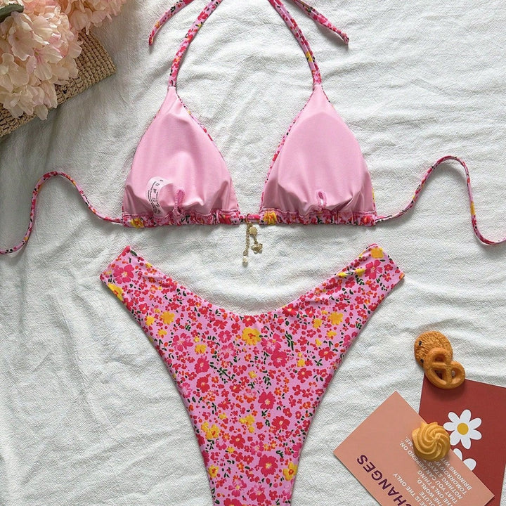 Women's Triangle Bikini with Floral Pattern Mune Fashion
