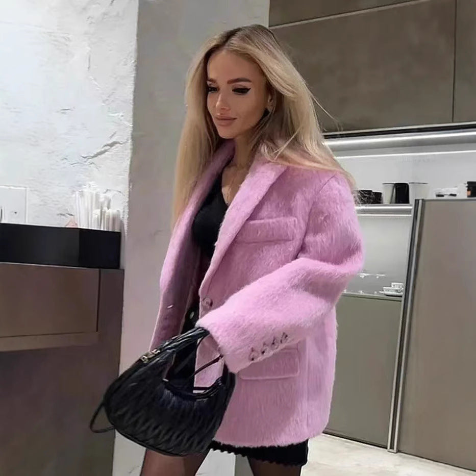 Ladies short blazer with textured faux fur look and lapel collar Mune Fashion