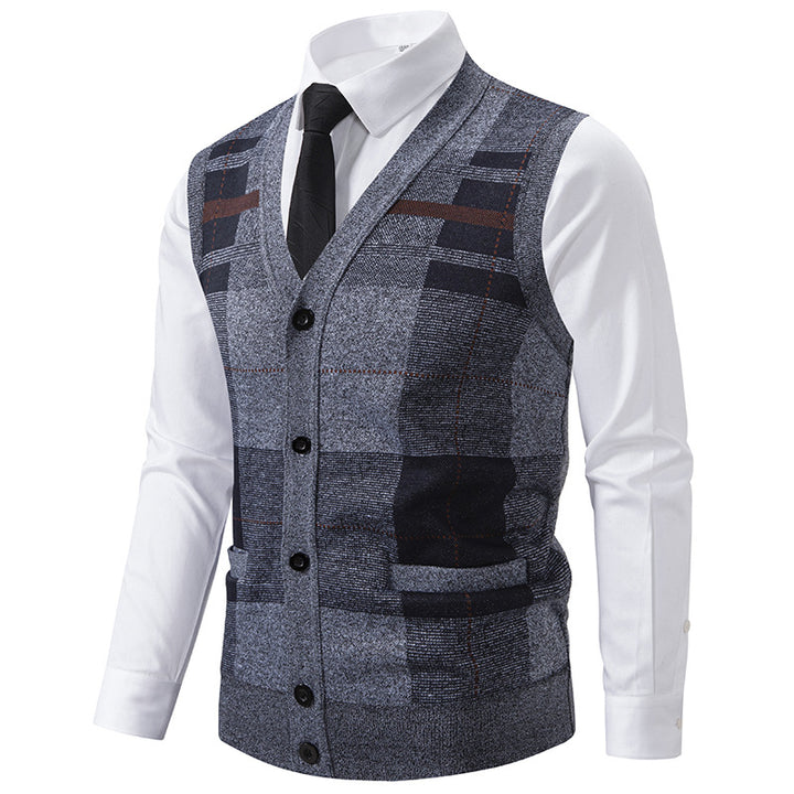 Men's tailored knitted vest with V-neck, fine check pattern, button placket, and patch pockets Mune Fashion