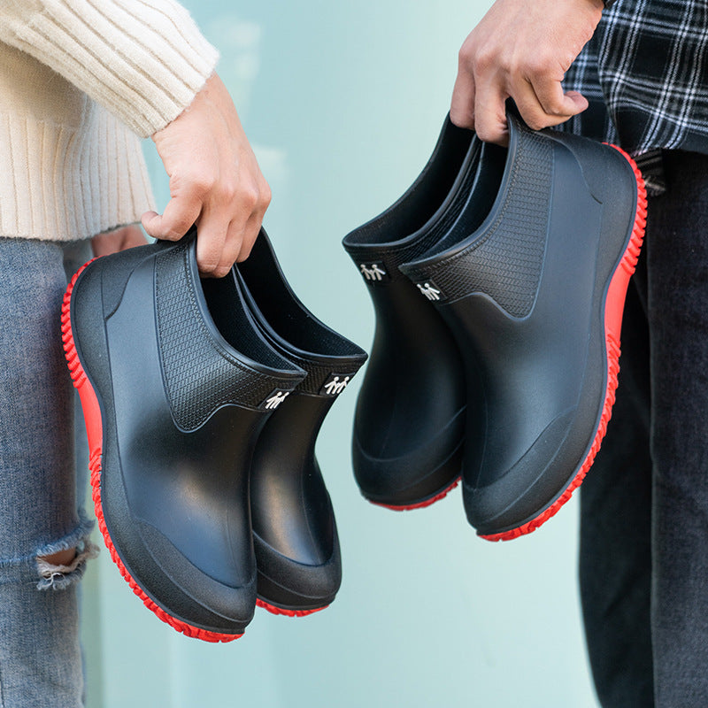 Men's Short Waterproof Rubber Boot with Non-Slip Profile Sole Mune Fashion