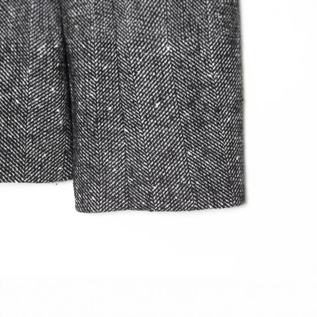 Women Tailored Blazer in Herringbone Pattern with Notched Collar and Flap Pockets Mune Fashion