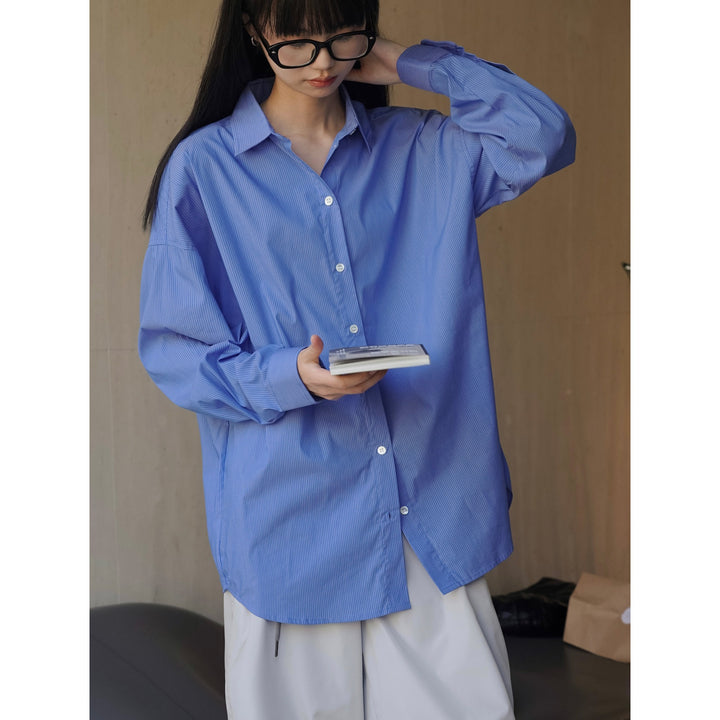 Women's Oversized Shirt made of Cotton Poplin with fine Pinstripes and Extended Hem Mune Fashion