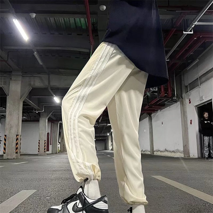 Women Modern Sports Pants Mune Fashion
