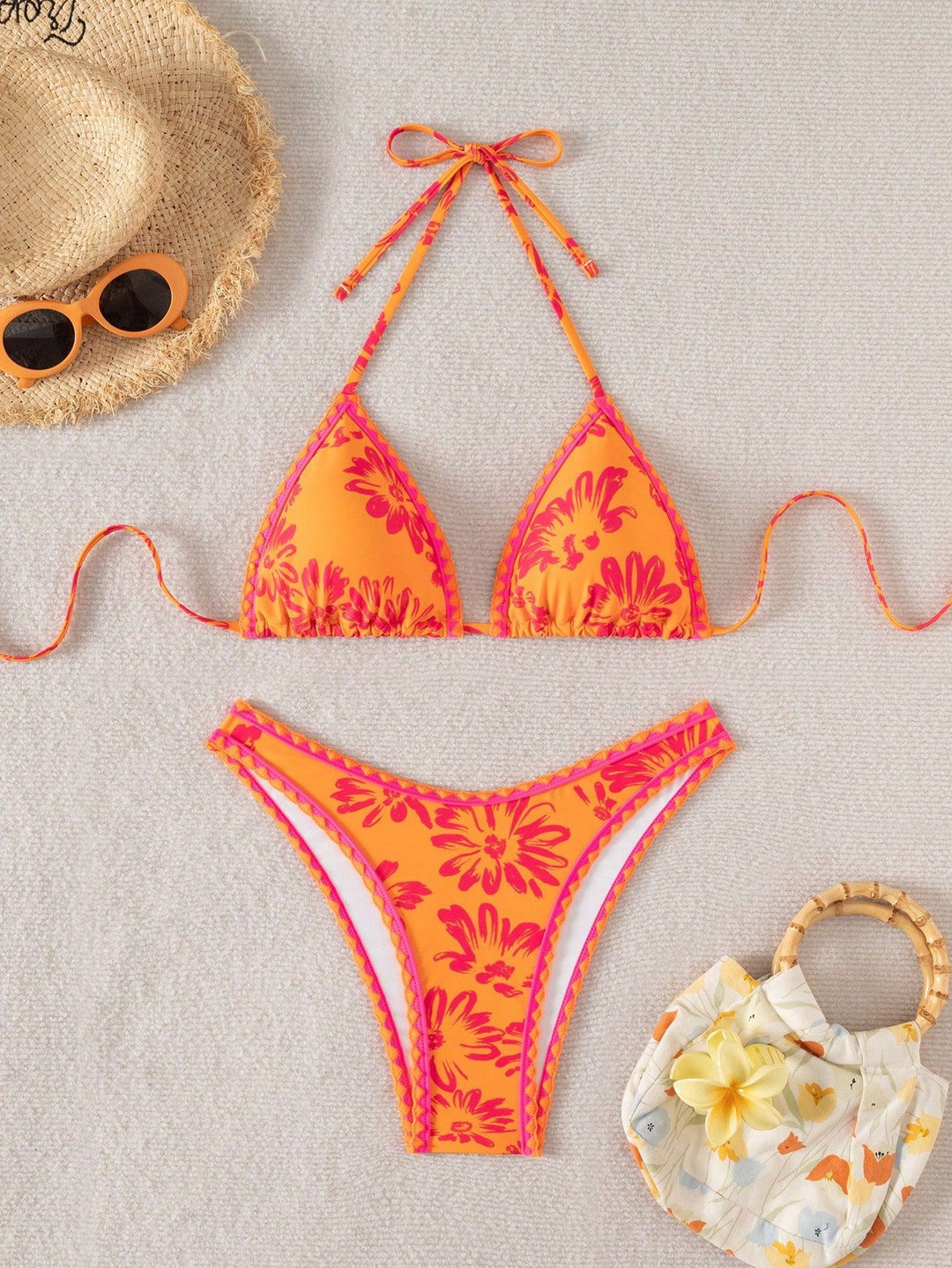 Women Triangle Bikini with Playful Floral Pattern Mune Fashion