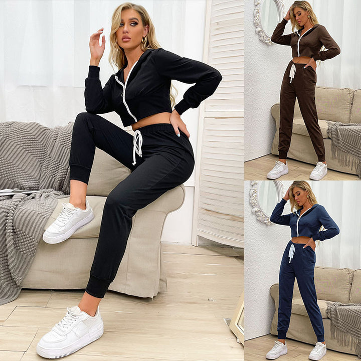 Women Two-Piece Velvet Jogging Suit with Cropped Hood and Drawstring Pants Mune Fashion