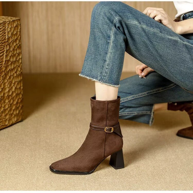 Women's elegant suede ankle boot with medium block heel and decorative buckle strap Mune Fashion
