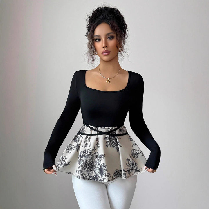 Women's shaping long-sleeve top with square neckline, seamless stretch, and extended hip area Mune Fashion
