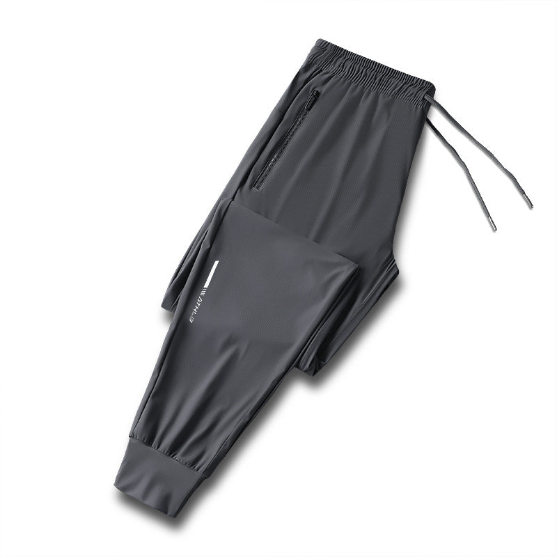 Men's sporty training pants with multifunctional pockets