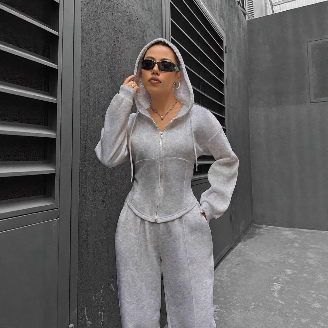 Women’s zip hoodie and wide sweatpants set with tailored seam guidance Mune Fashion