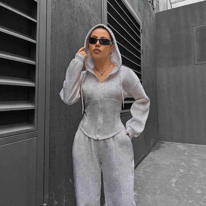 Women’s zip hoodie and wide sweatpants set with tailored seam guidance Mune Fashion