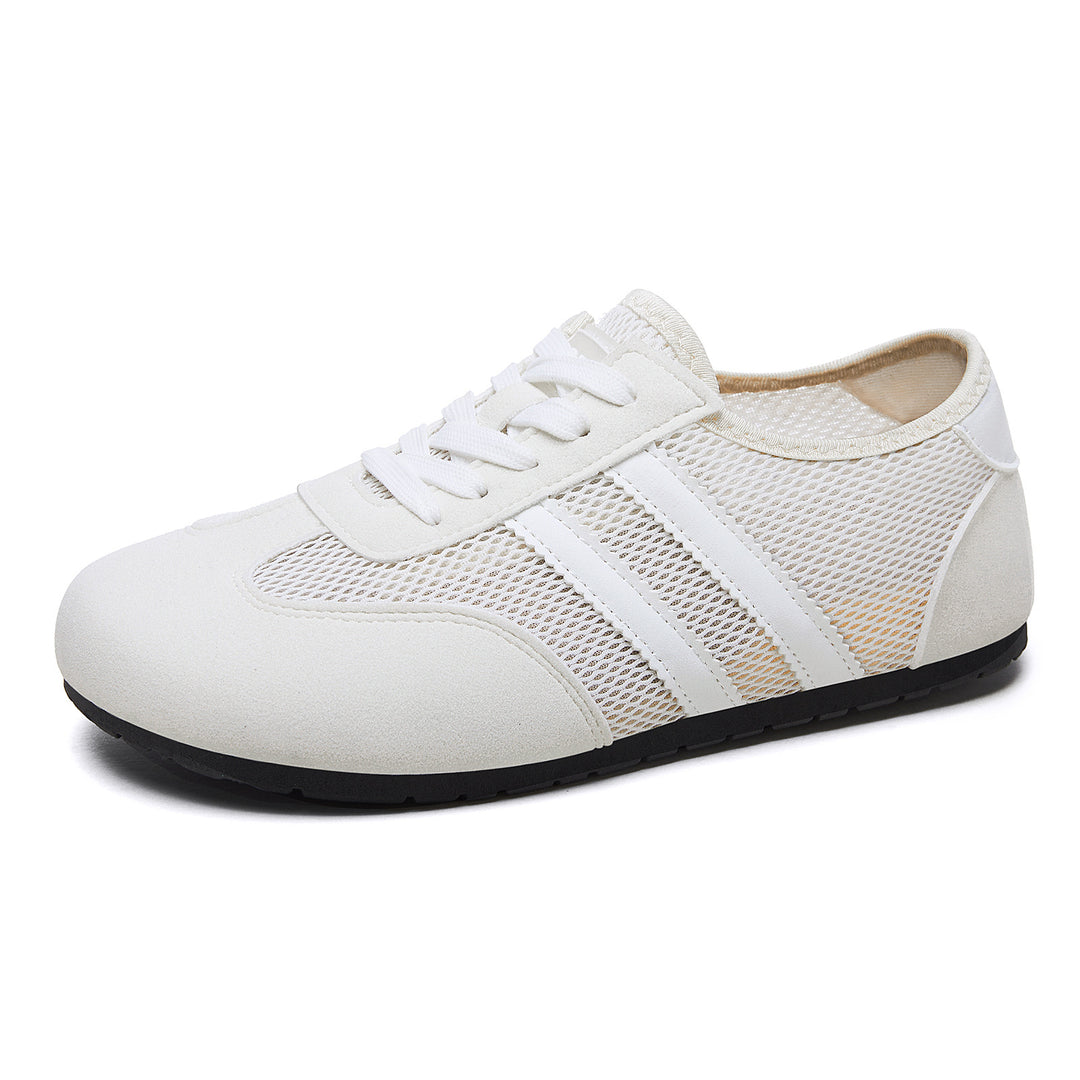 Women's retro-sporty low-top sneaker with breathable mesh, suede overlays, and non-slip rubber outsole Mune Fashion