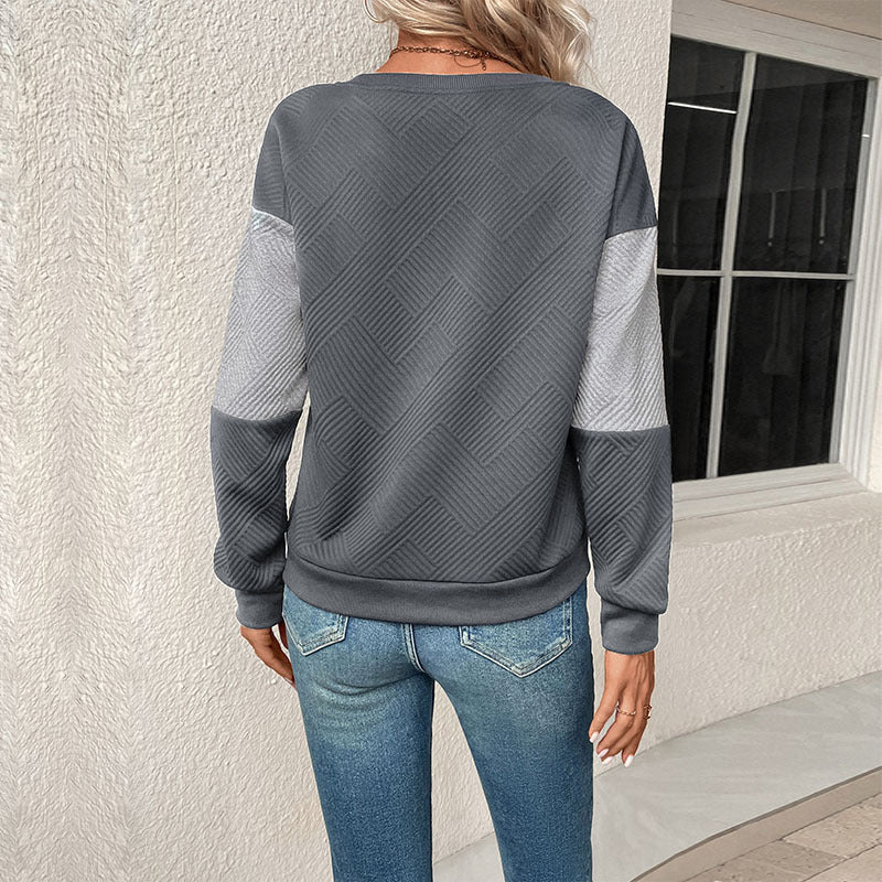 Ladies colorblock pullover with textured knit and round neck Mune Fashion
