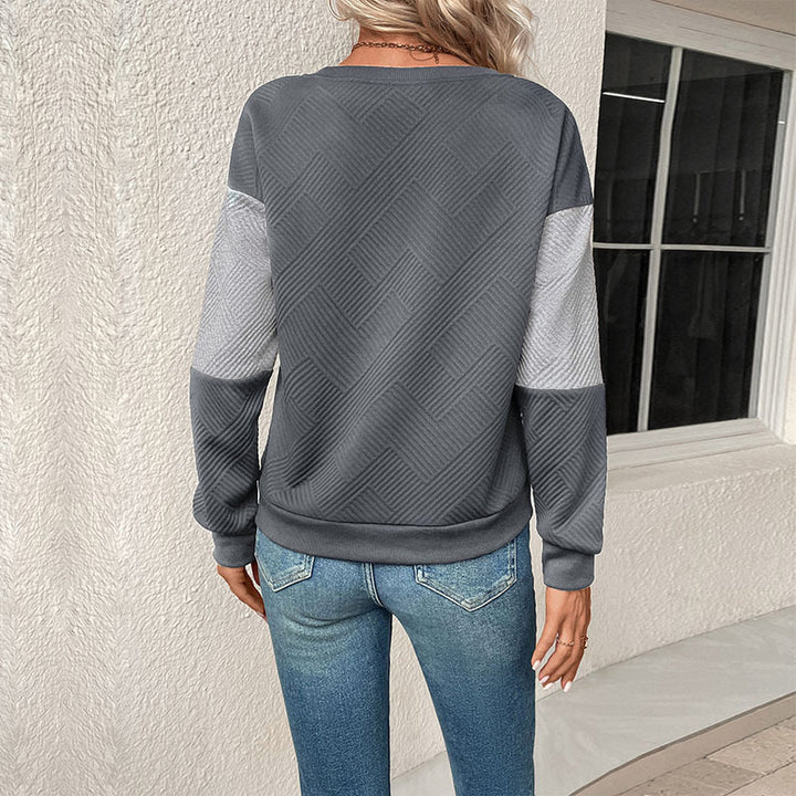 Ladies colorblock pullover with textured knit and round neck Mune Fashion