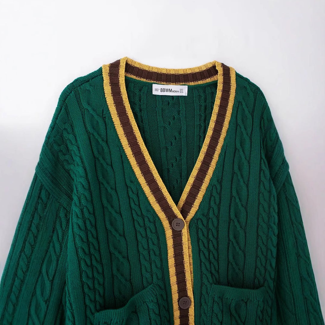 Women's cable knit cardigan with V-neck, patch pockets and contrast edges Mune Fashion