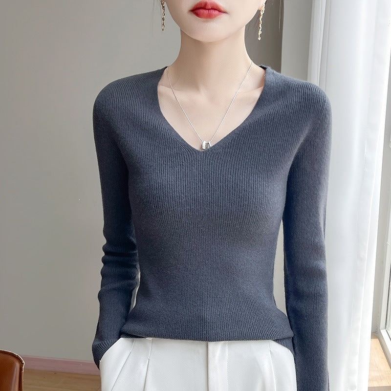 Women's Slim Fit V-Neck Fine Knit Sweater with Fine Rib Structure and Soft Feel Mune Fashion