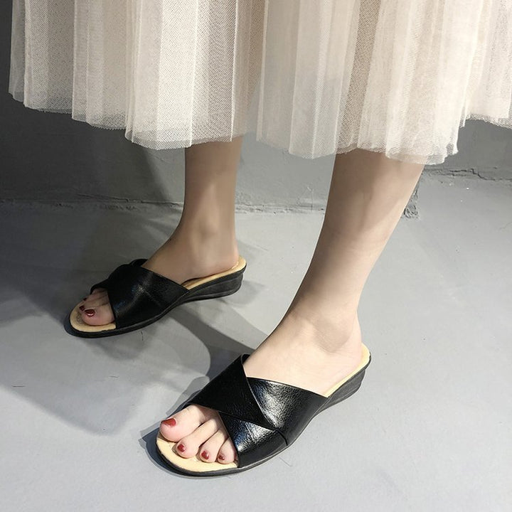 Ladies nan comfortable slipper sandal with crossed straps and lightweight wedge heel Mune Fashion