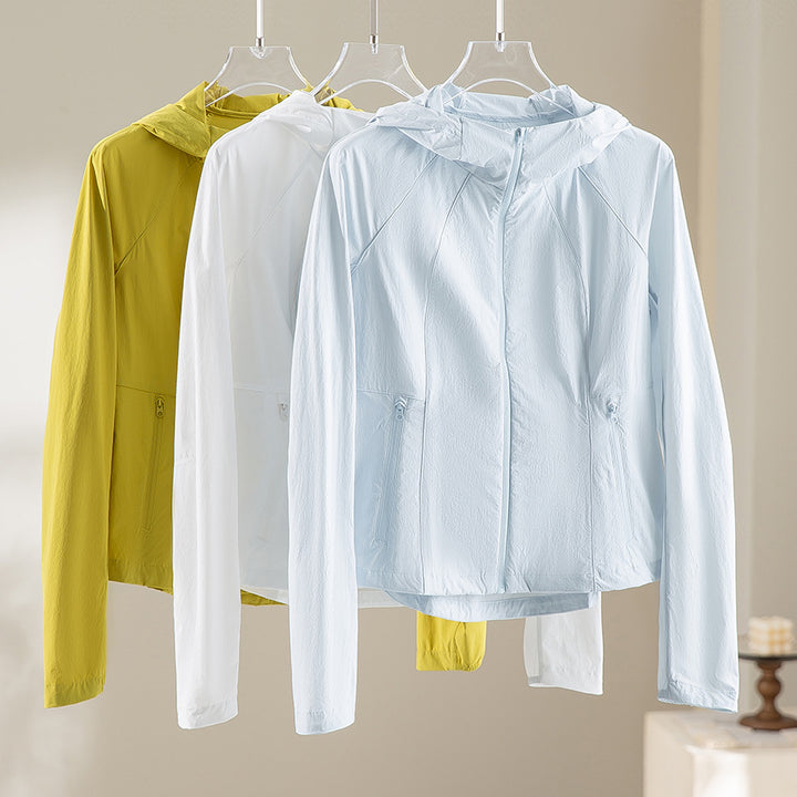 Women's Ultralight Hooded Wind Jacket with Raglan Sleeves and Zipper Pockets Mune Fashion
