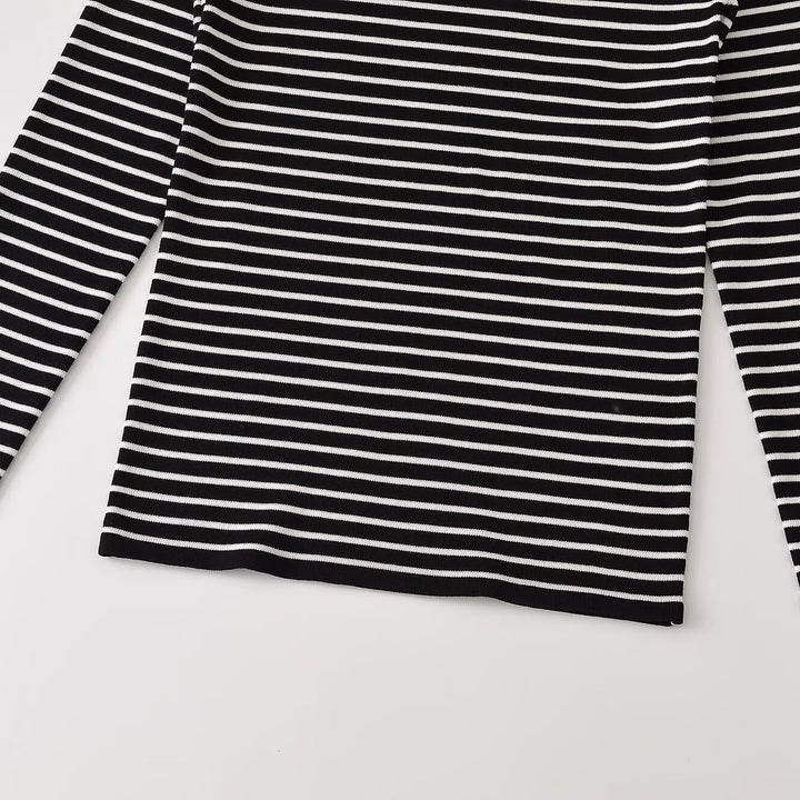 Women's fine knit striped shirt with slim silhouette and round neckline Mune Fashion