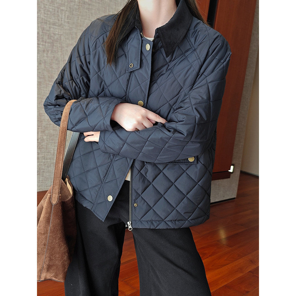 Women Fashionable Quilted Jacket with Collar Mune Fashion