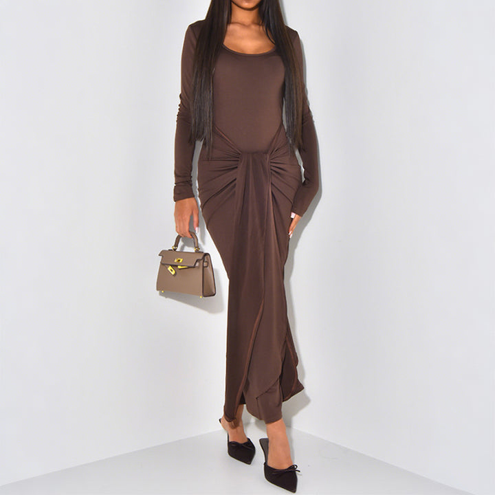 Ladies' gathered maxi dress with knot front, fitted silhouette and side slit Mune Fashion