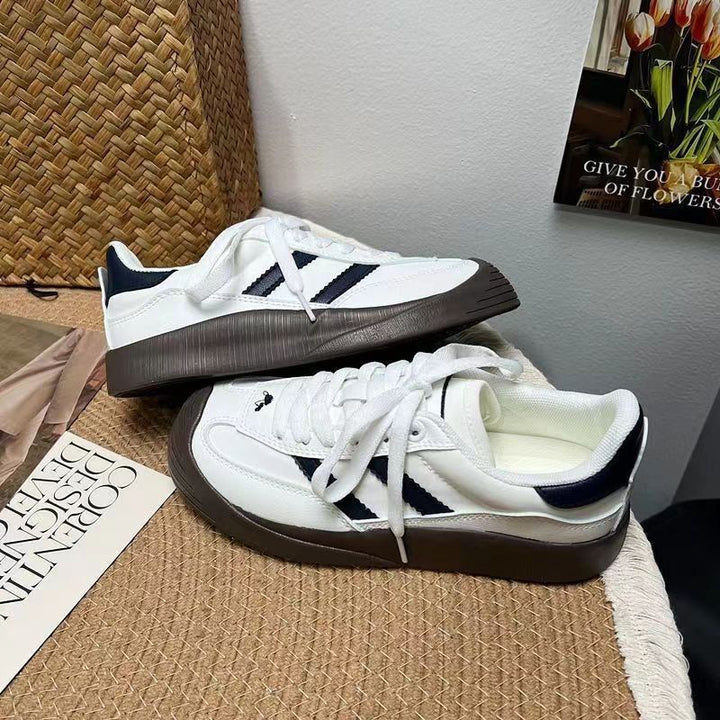 Women's Comfortable Sneakers with Breathable Surface Structure and Cushioning Sole Mune Fashion