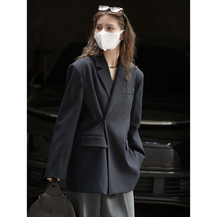 Women's Boxy Blazer with Extended Back and Concealed Single-Button Front Mune Fashion