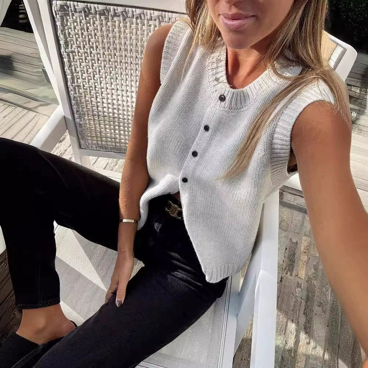 Women knitted sleeveless button vest with ribbed collar Mune Fashion