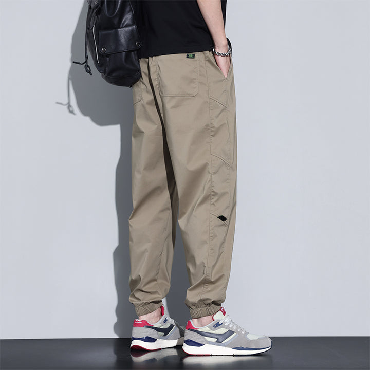 Herren Konisch geschnittene Cargohose mit integriertem Gurtbund und ergonomischen Kniepaneelen Mune Fashion