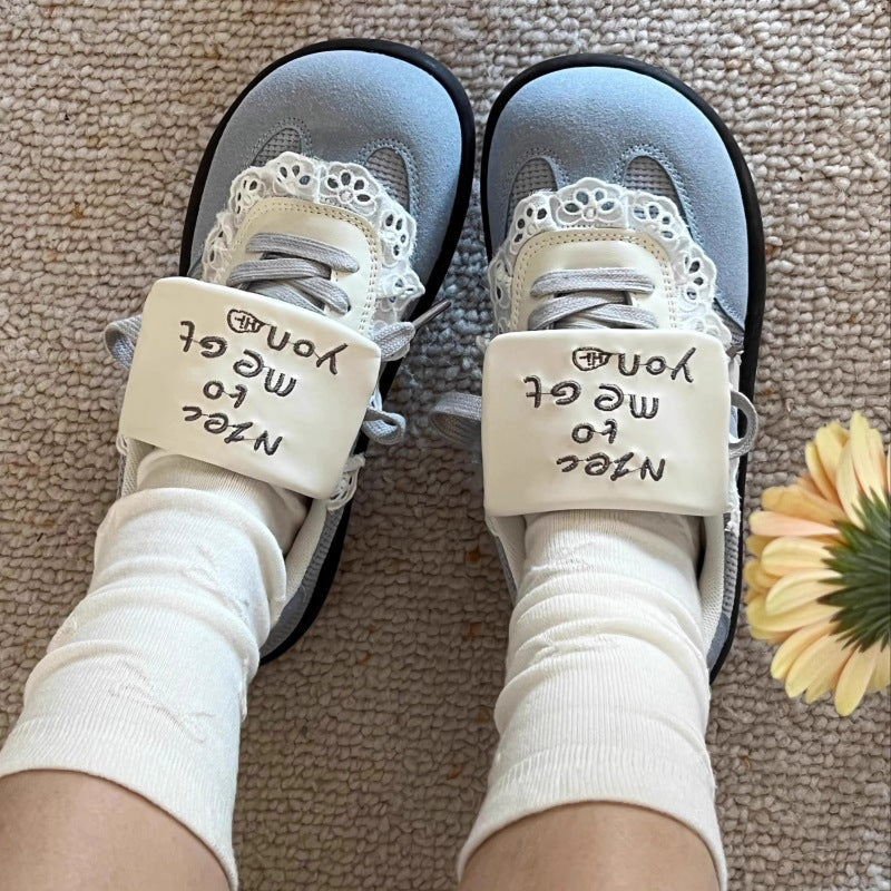 Ladies sneakers with fashionable ruffle details and cushioning sole Mune Fashion