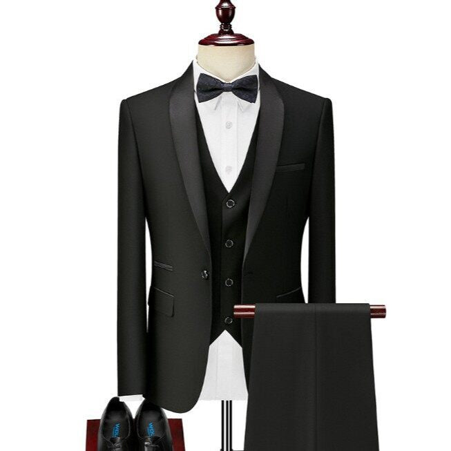 Men's tailor-made tuxedo with shawl collar, vest, and elegant evening trousers Mune Fashion