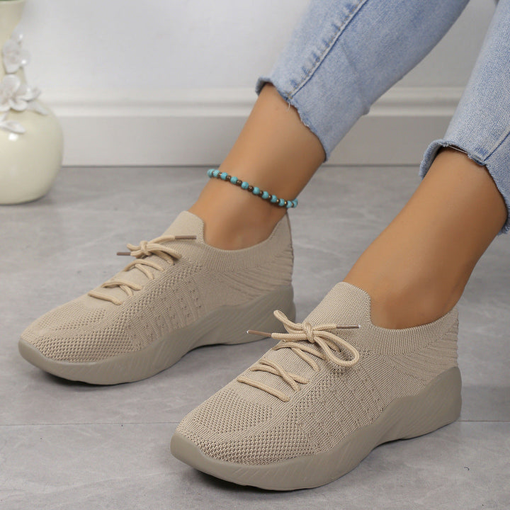 Ladies breathable slip-on sports shoes with flexible upper material Mune Fashion