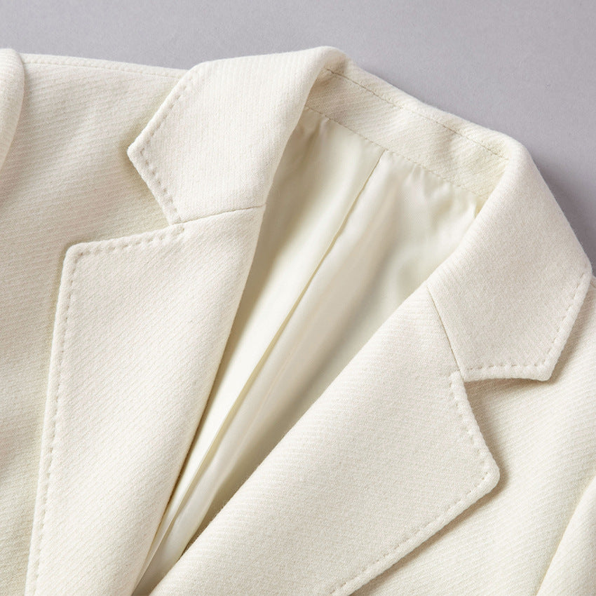 Ladies Elegant Wool Blazer with Patch Pockets Mune Fashion