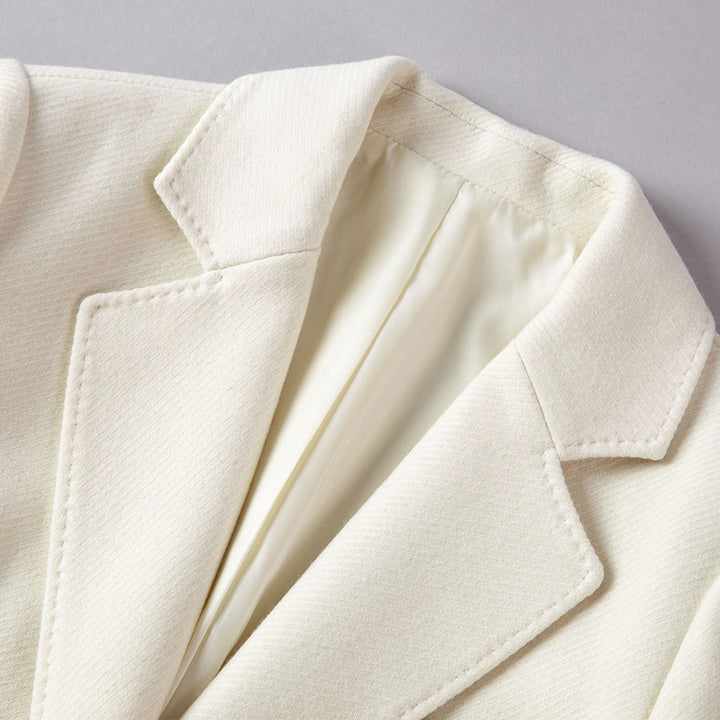 Ladies Elegant Wool Blazer with Patch Pockets Mune Fashion