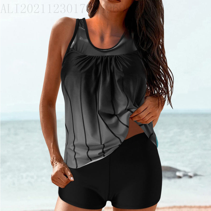 Ladies sporty beach outfit with stylish gathering Mune Fashion