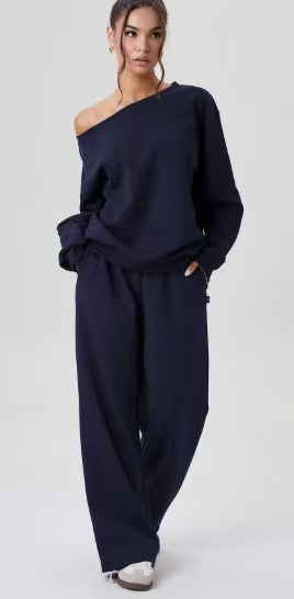 Women's nan legeres Lounge Set with one-sided shoulder detail and wide jogging pants Mune Fashion