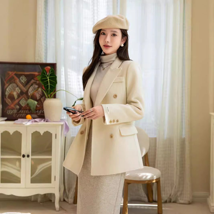 Women's double-breasted wool coat with lapel collar and feminine tailoring Mune Fashion