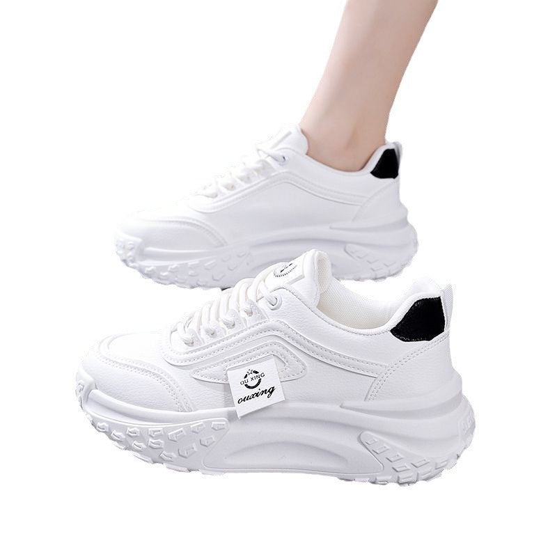 Women's sporty sneakers with dynamic sole and modern design Mune Fashion