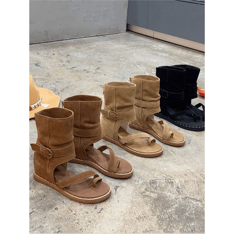Ladies ankle-high suede sandals with toe ring and adjustable shaft strap Mune Fashion