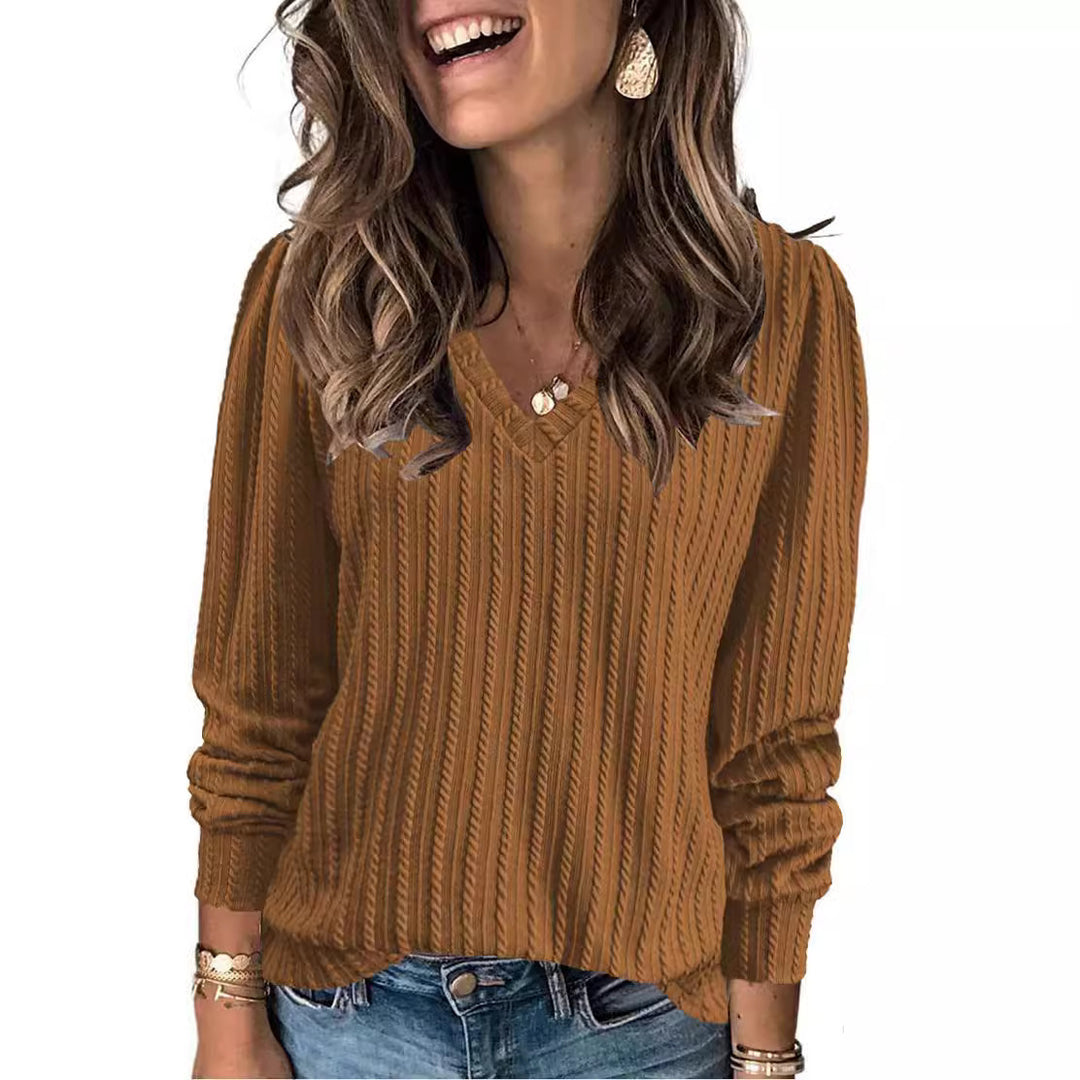 Women's fine knit long sleeve shirt with V-neck and cable pattern Mune Fashion