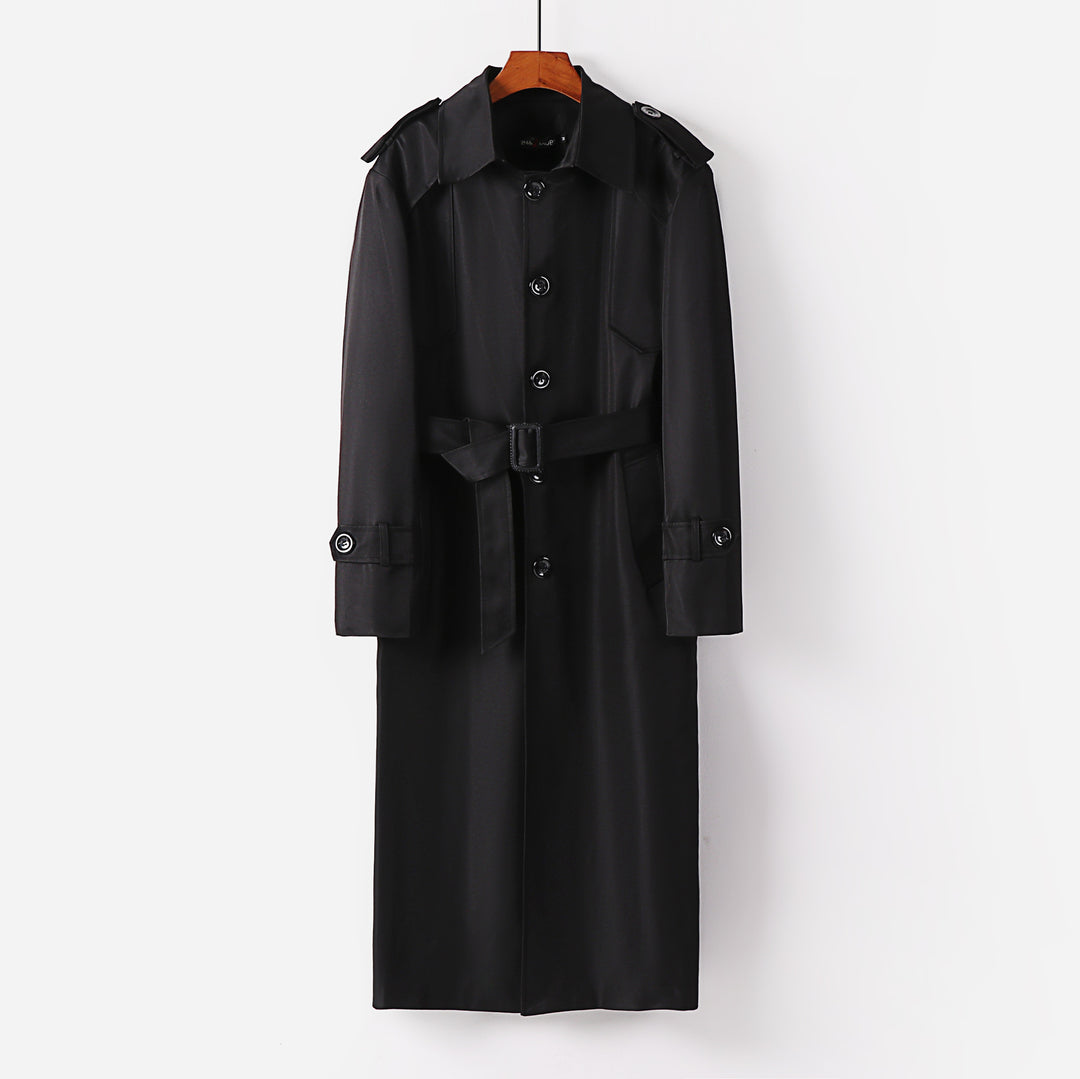 Women's longer classic trench coat with shoulder patches, button closure and adjustable cuffs Mune Fashion