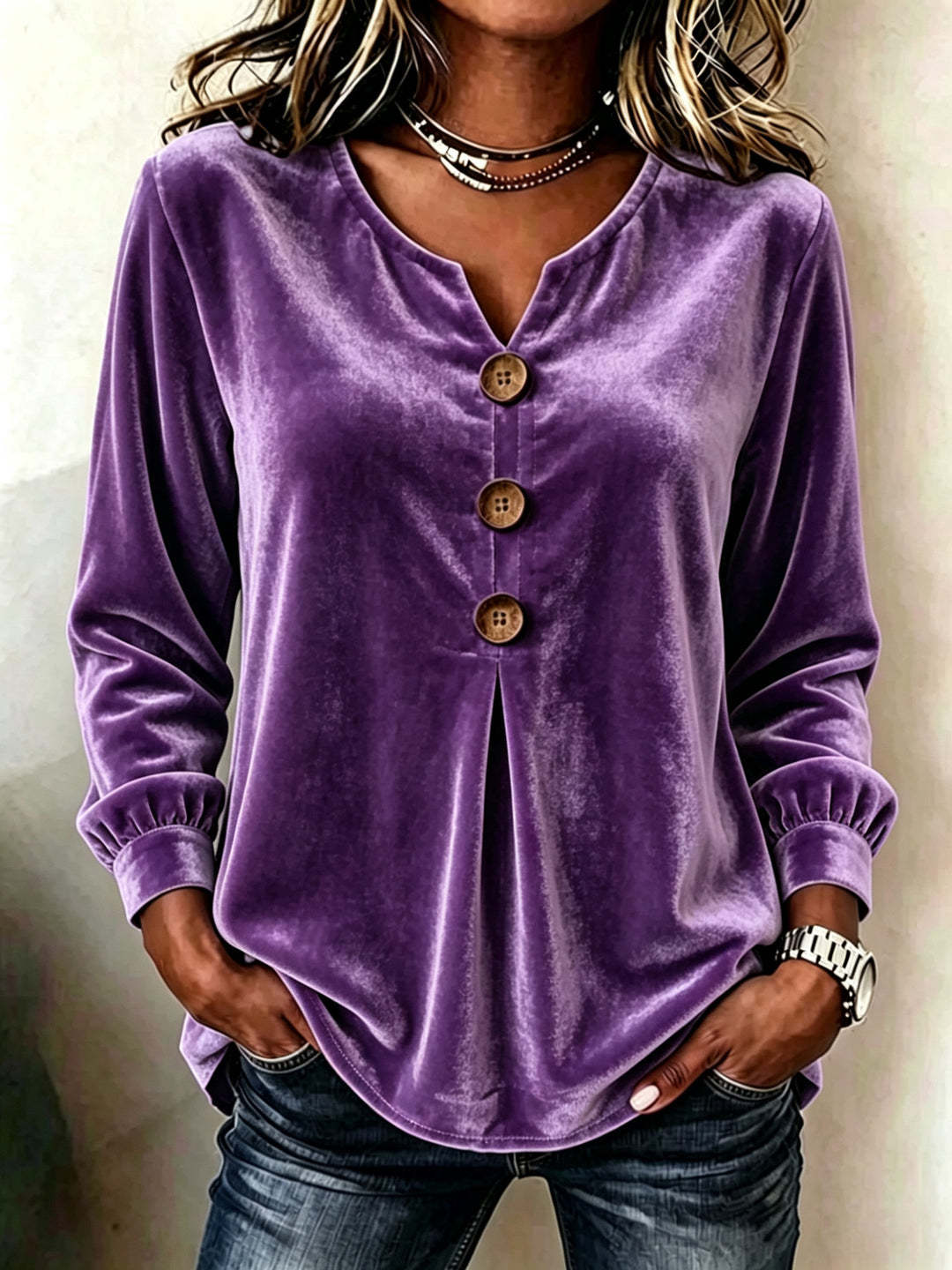 Ladies Elegant and Comfortable Velvet Blouse Mune Fashion