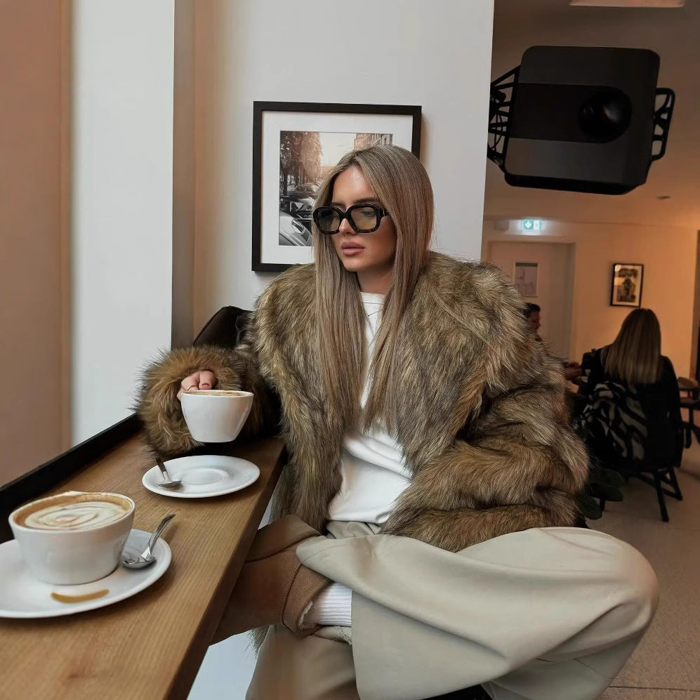 Women's Cozy Faux-Fur Jacket with Soft Lining Mune