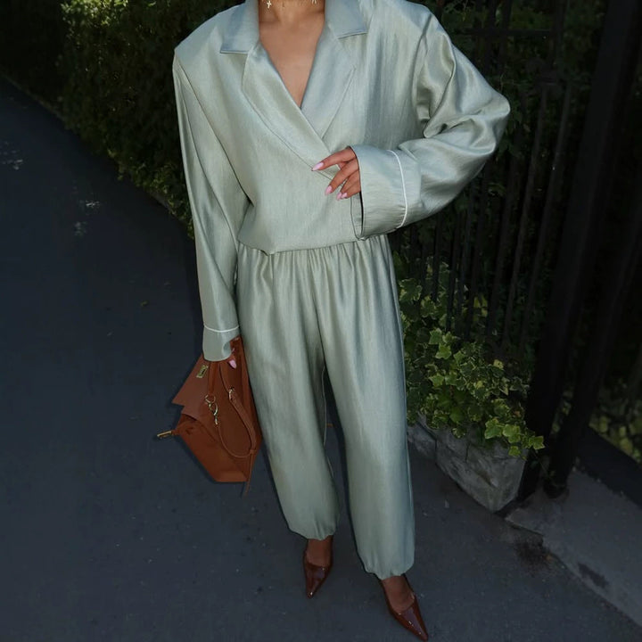 Women's satin two-piece set with wrap blouse, wide pants and elastic waistband Mune Fashion
