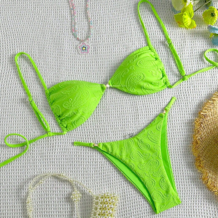 Women's triangle bikini with intricate paisley print Mune Fashion
