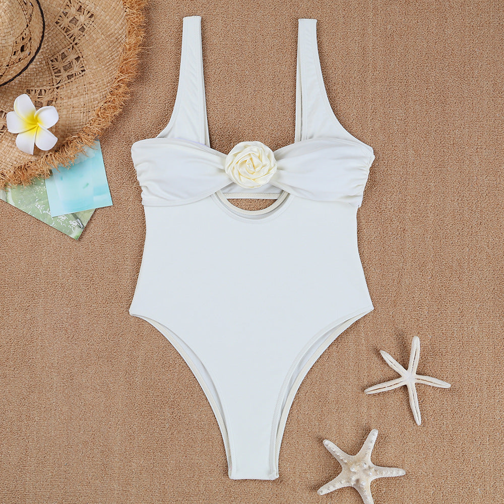 Women Elegant Jumpsuit with Floral Detail Mune Fashion