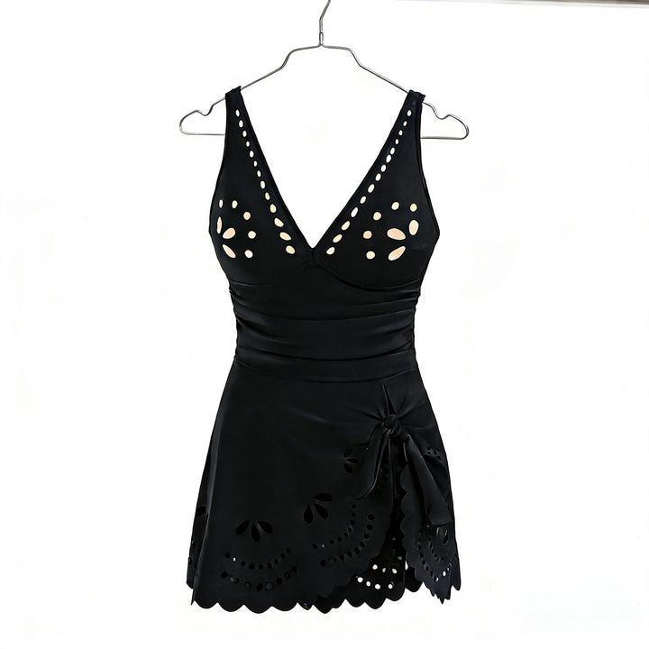Women's Swimwear with Refined Cut-Outs Mune Fashion