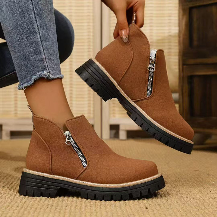 Women's Warm Chelsea-Inspired Ankle Boot with Side Zipper and Chunky Sole Mune Fashion