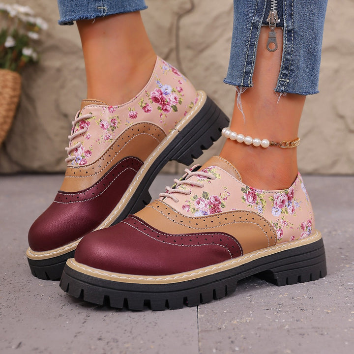 Women’s Platform Brogue Lace-Up Shoes with Floral Pattern and Patent Details Mune Fashion
